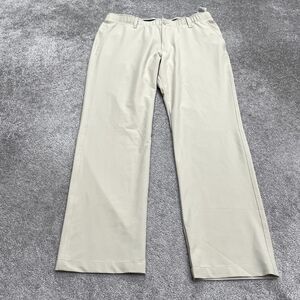 Under Armour Khaki Golf Pants Men 38x32 Beige Straight Leg Stretch Preppy Casual